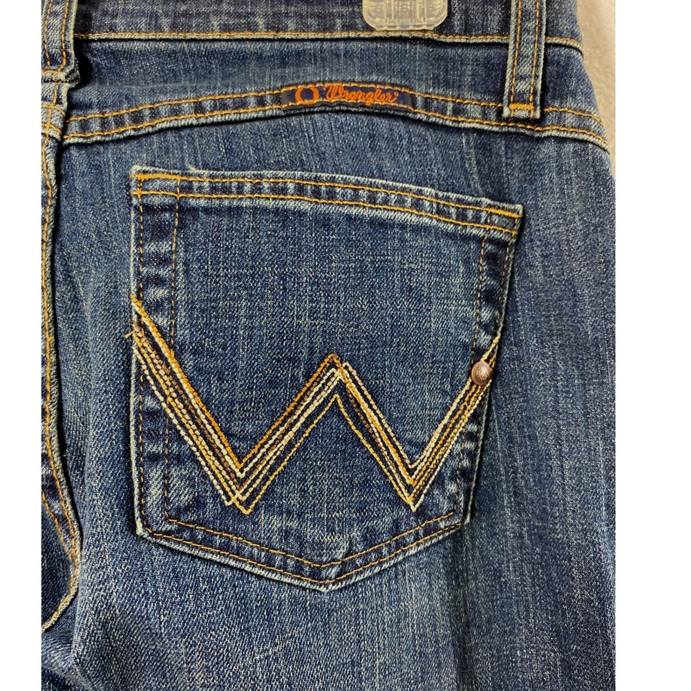 Wrangler Jeans Women 5/6 Q-Baby Ultimate Riding Boot Medium Wash Denim Western - Picture 3 of 13